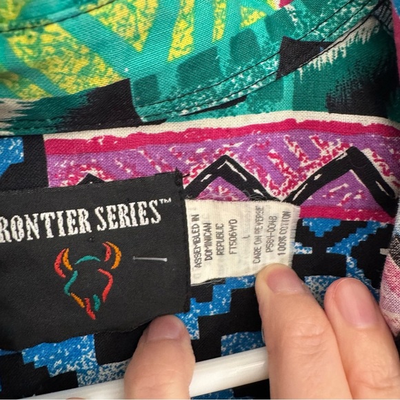 Vintage Frontier Series Aztec Western Button Front Shirt Size Large - Picture 3 of 7